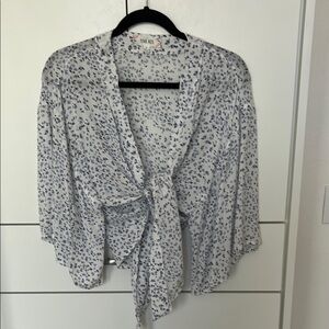 Pink Rose White and Blue Floral Wrap